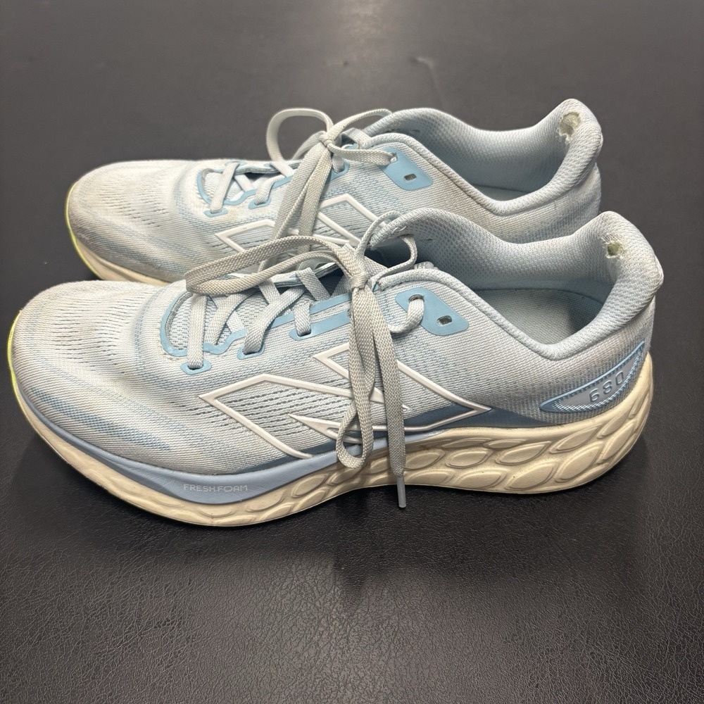 New Balance 680 Fresh Foam Women's Size 10 US W680LT8  Blue White Athletic Shoes